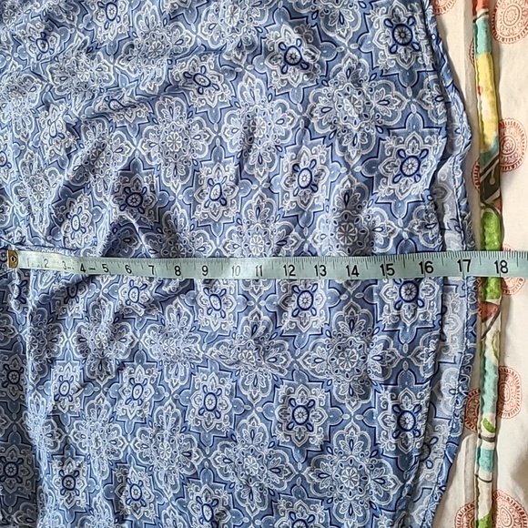 Morgan Taylor women's small 100% polyester short sleeve blouse NWT - Picture 7 of 9